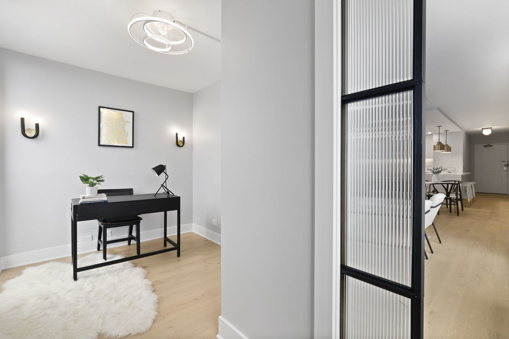 1850 N CLARK Street Unit: 2309