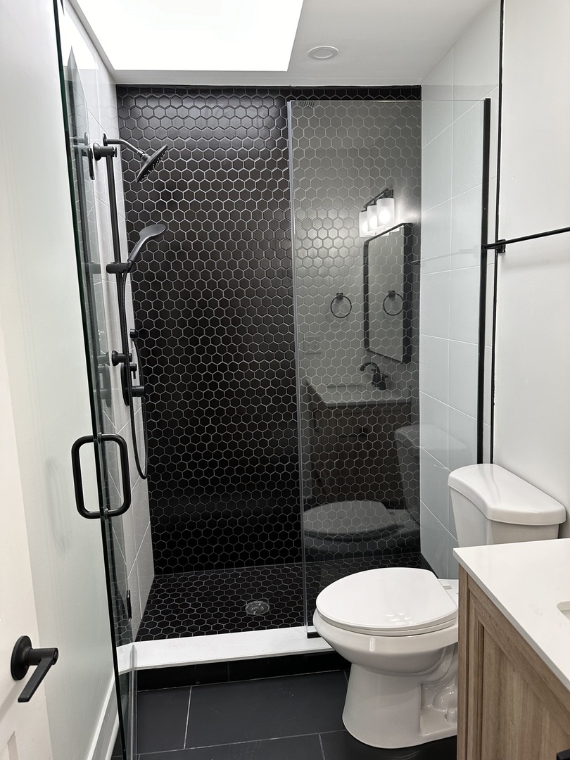 1915 N Cleveland Avenue Unit: D