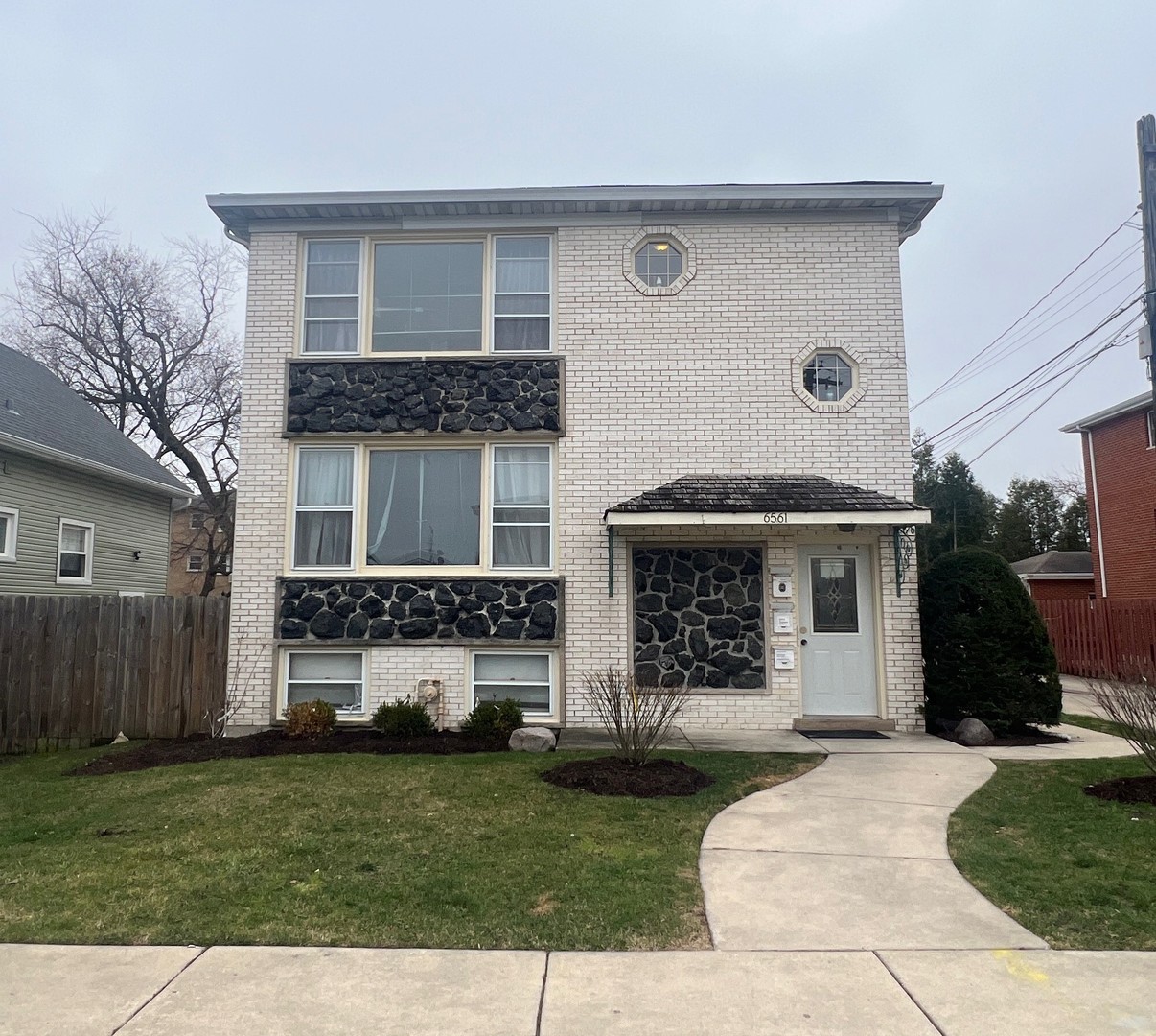 6561 W Cornelia Avenue