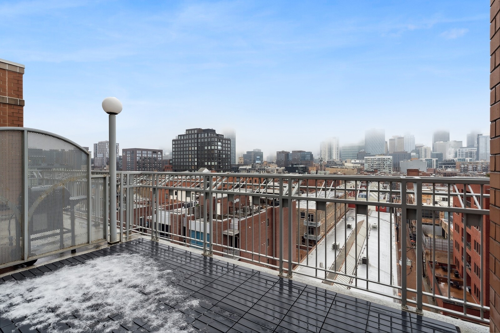 1200 W MONROE Street Unit: 904