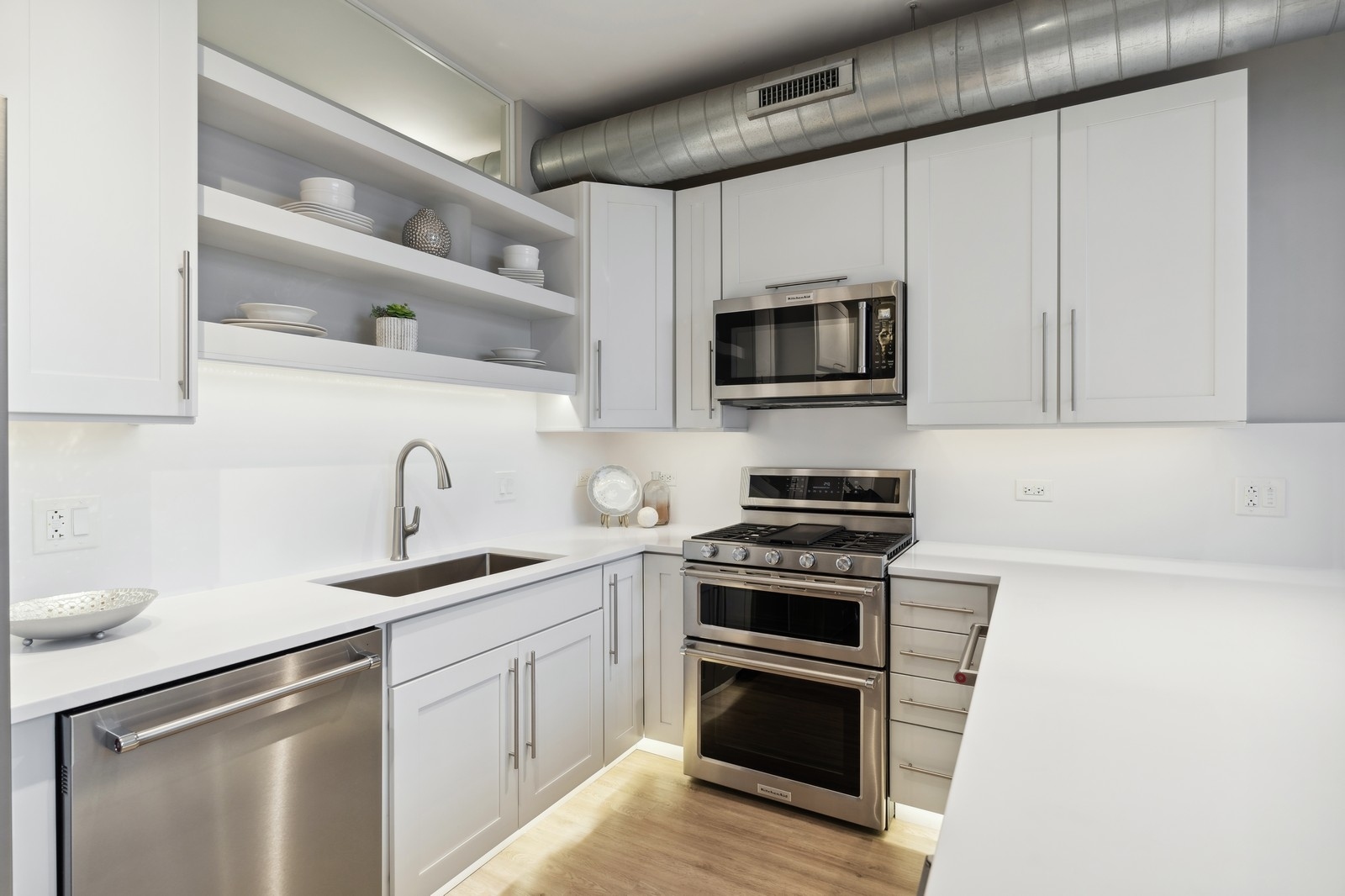 1200 W MONROE Street Unit: 904