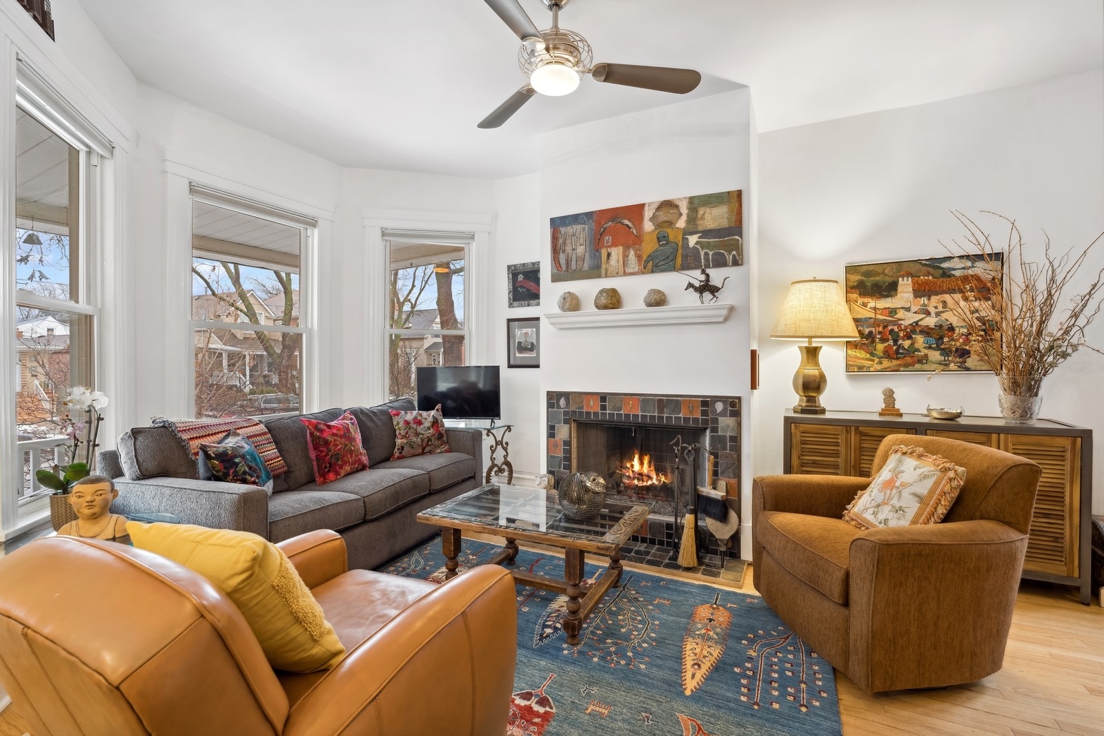 4338 N RIDGEWAY Avenue