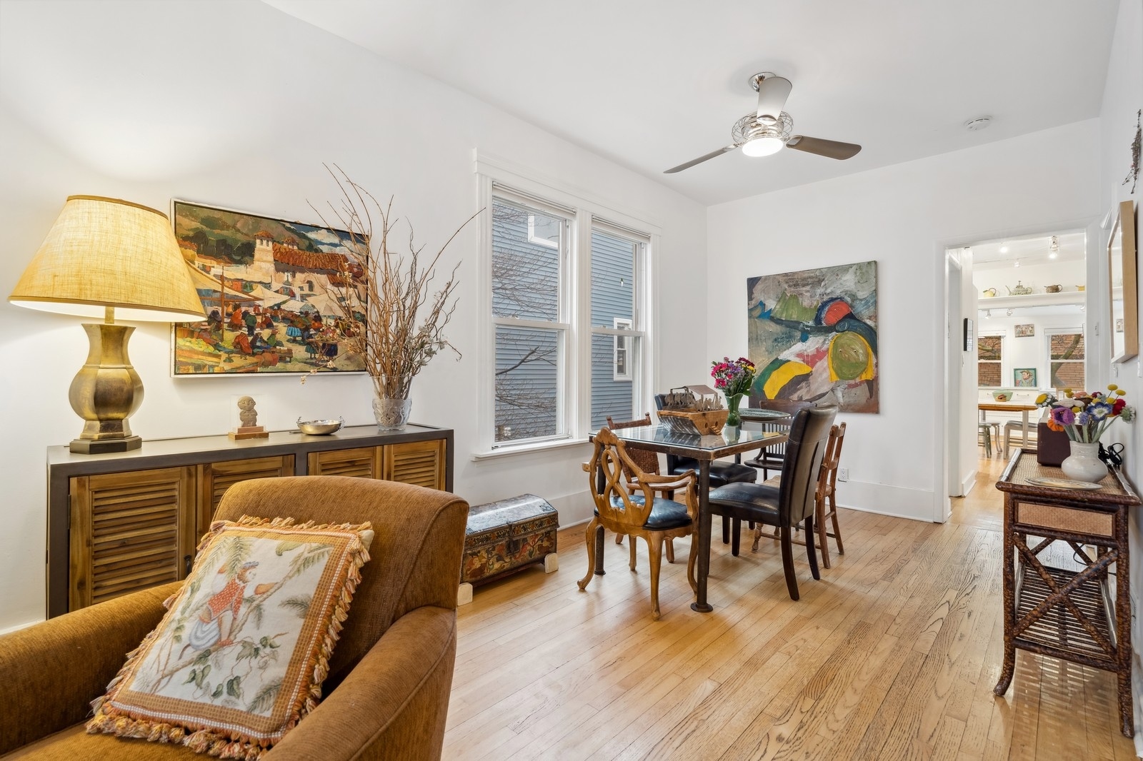 4338 N RIDGEWAY Avenue