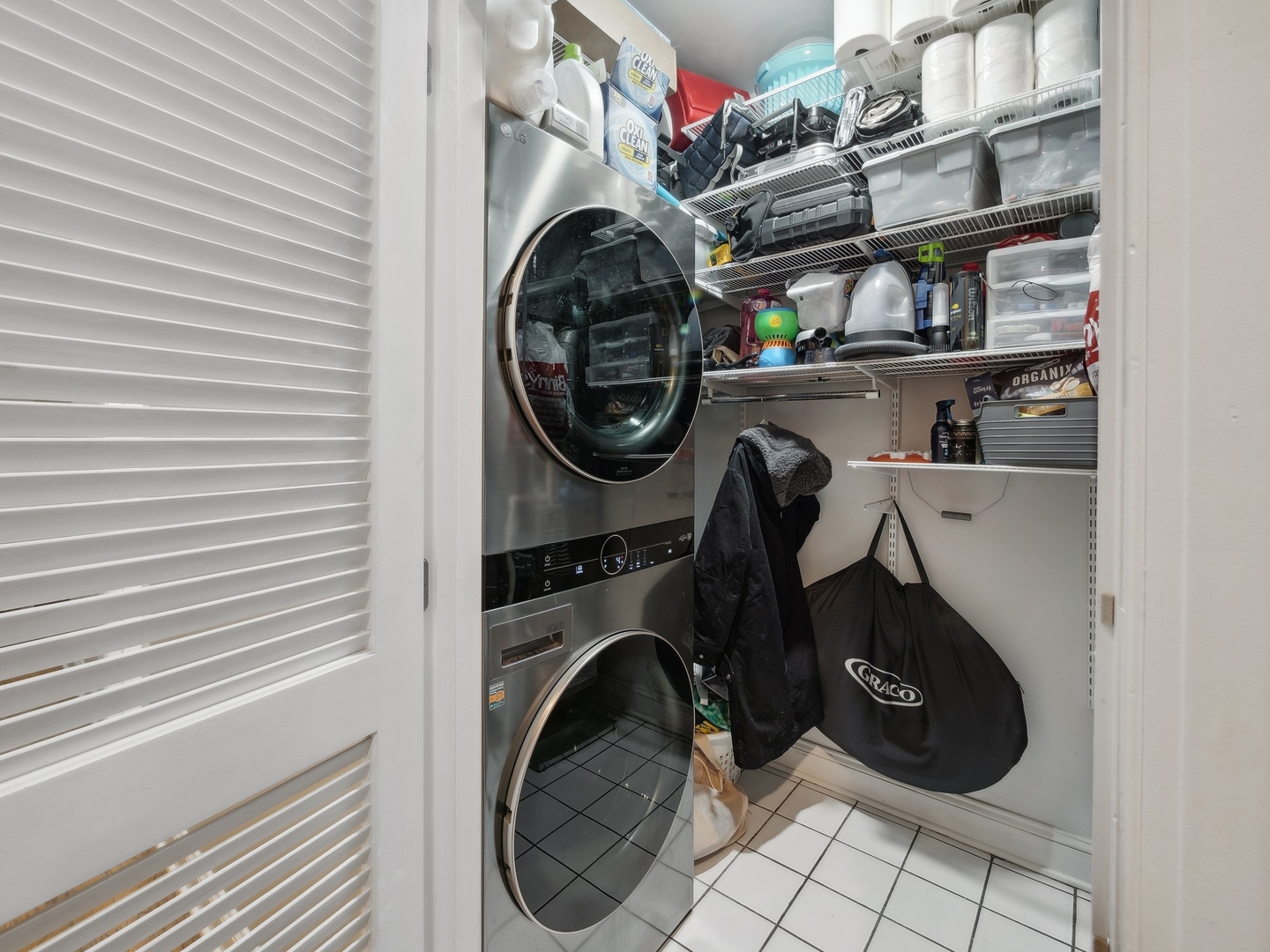 643 W Belmont Avenue Unit: 2