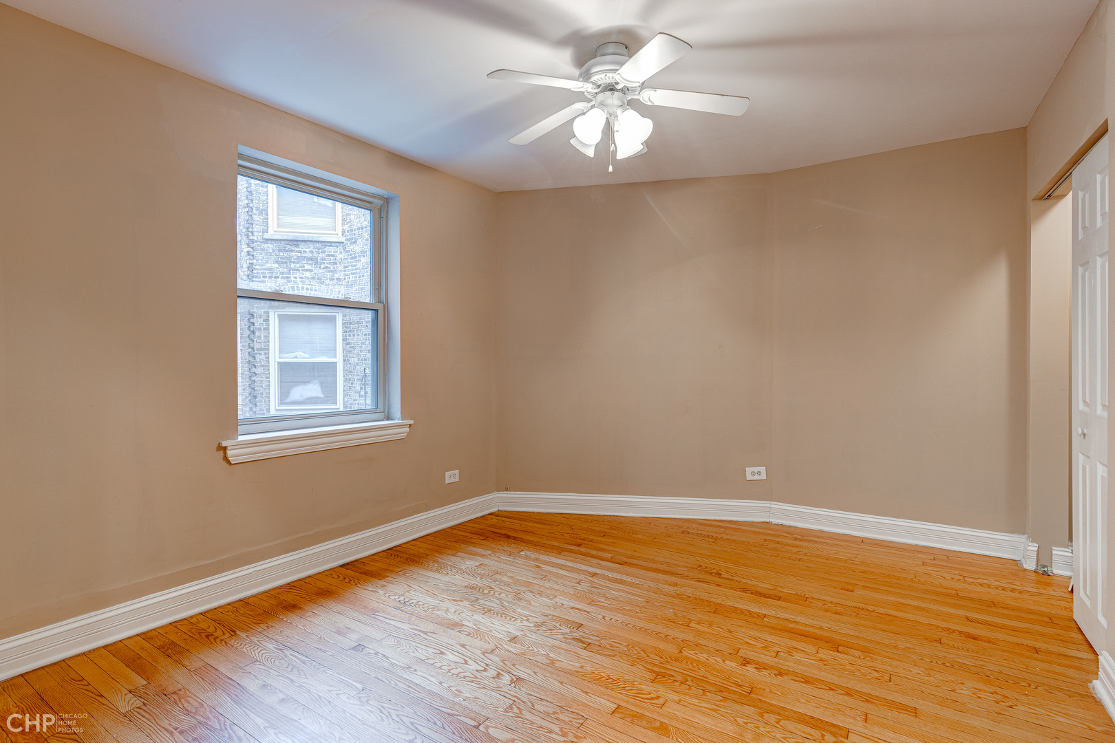 4938 S King Drive Unit: 2