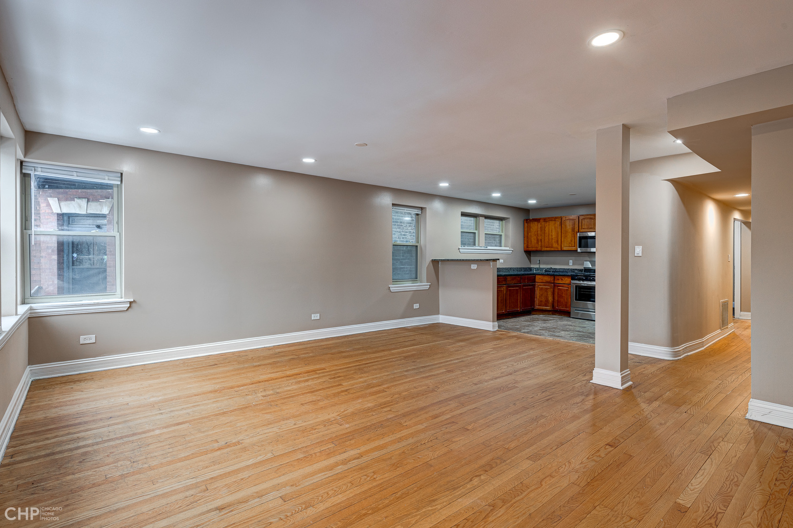 4938 S King Drive Unit: 2