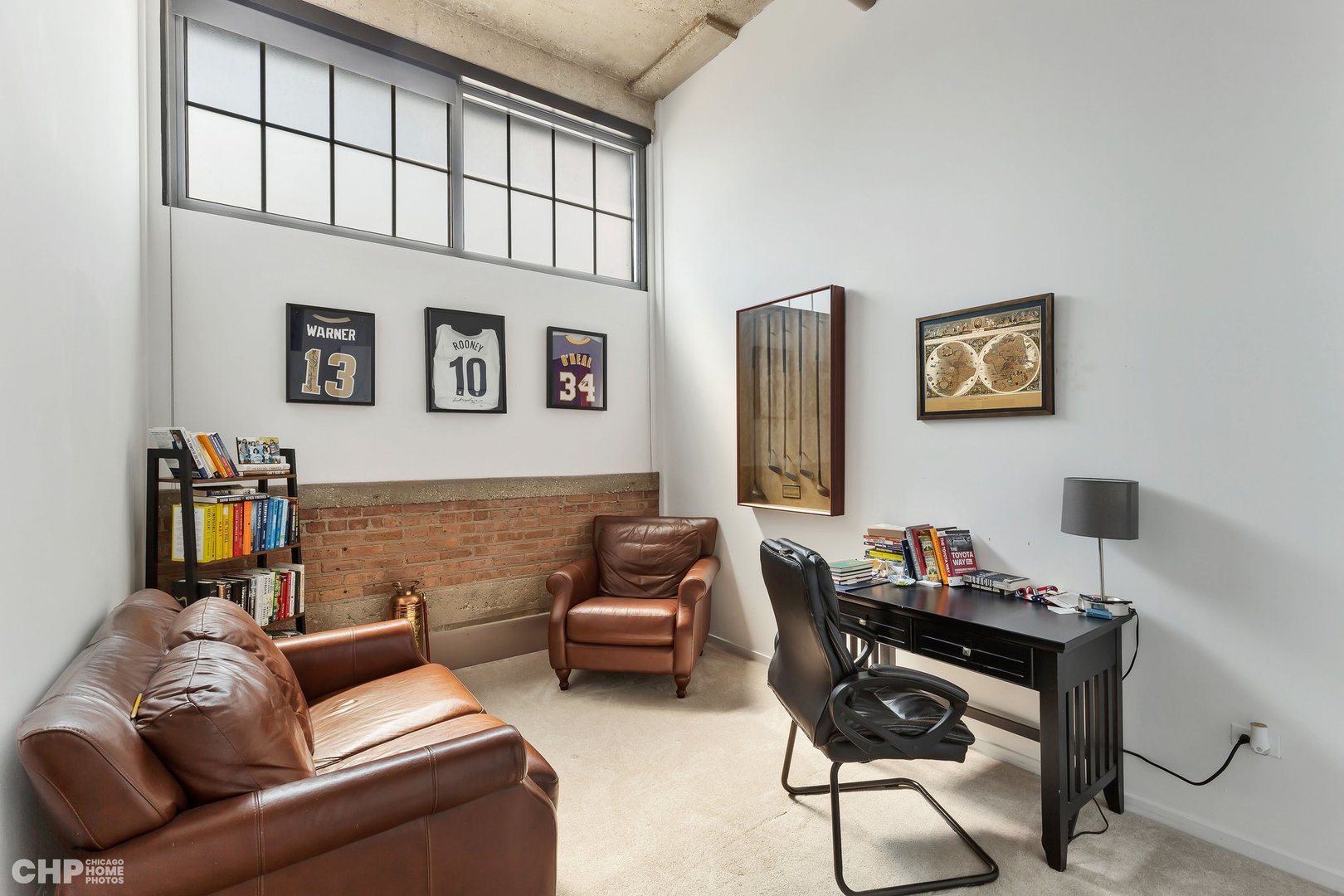 900 N KINGSBURY Street Unit: 901