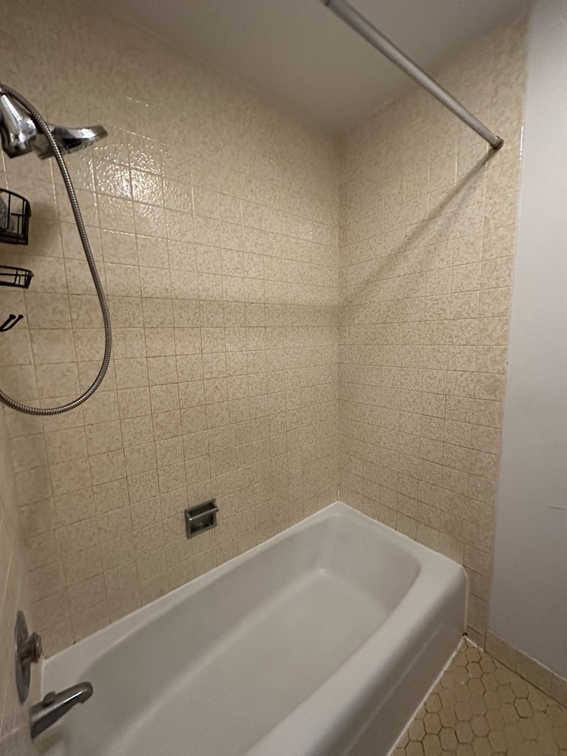 1836 Wildberry Drive Unit: G