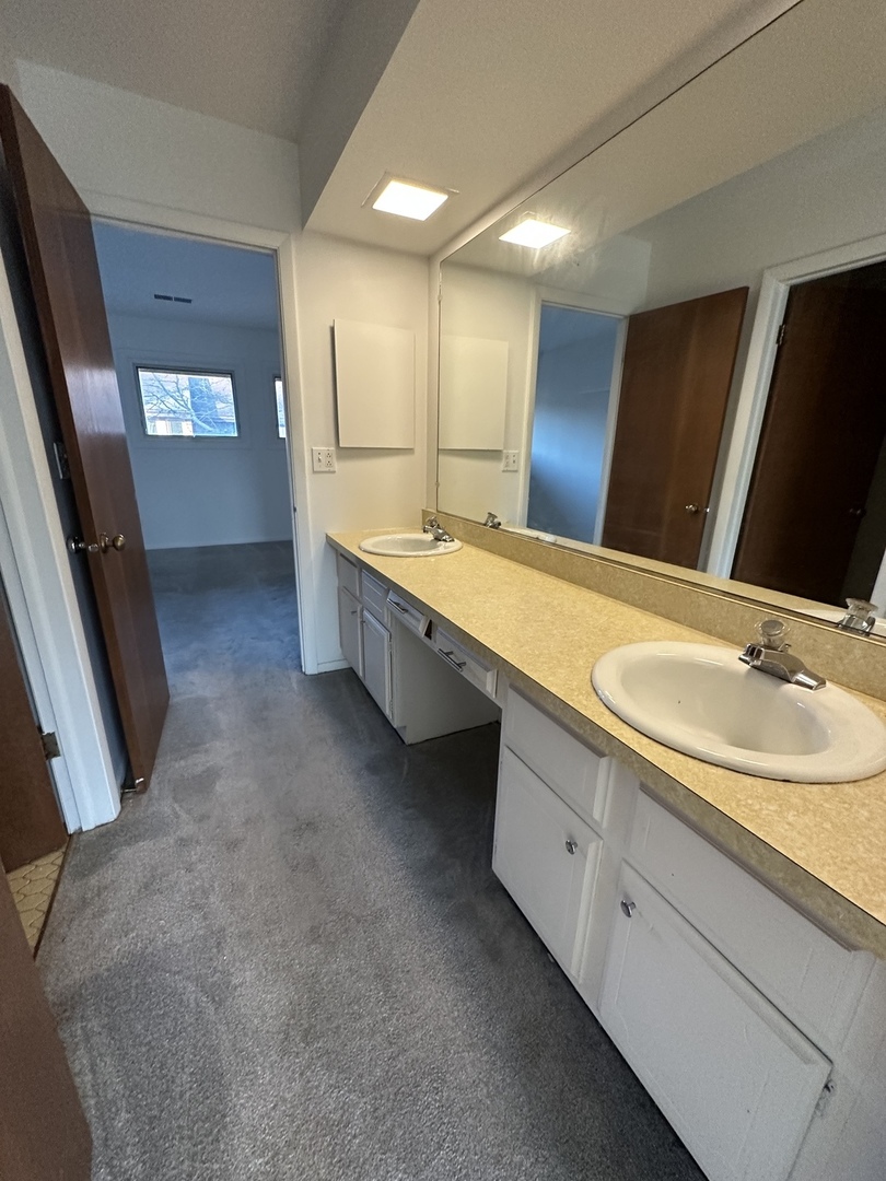 1836 Wildberry Drive Unit: G