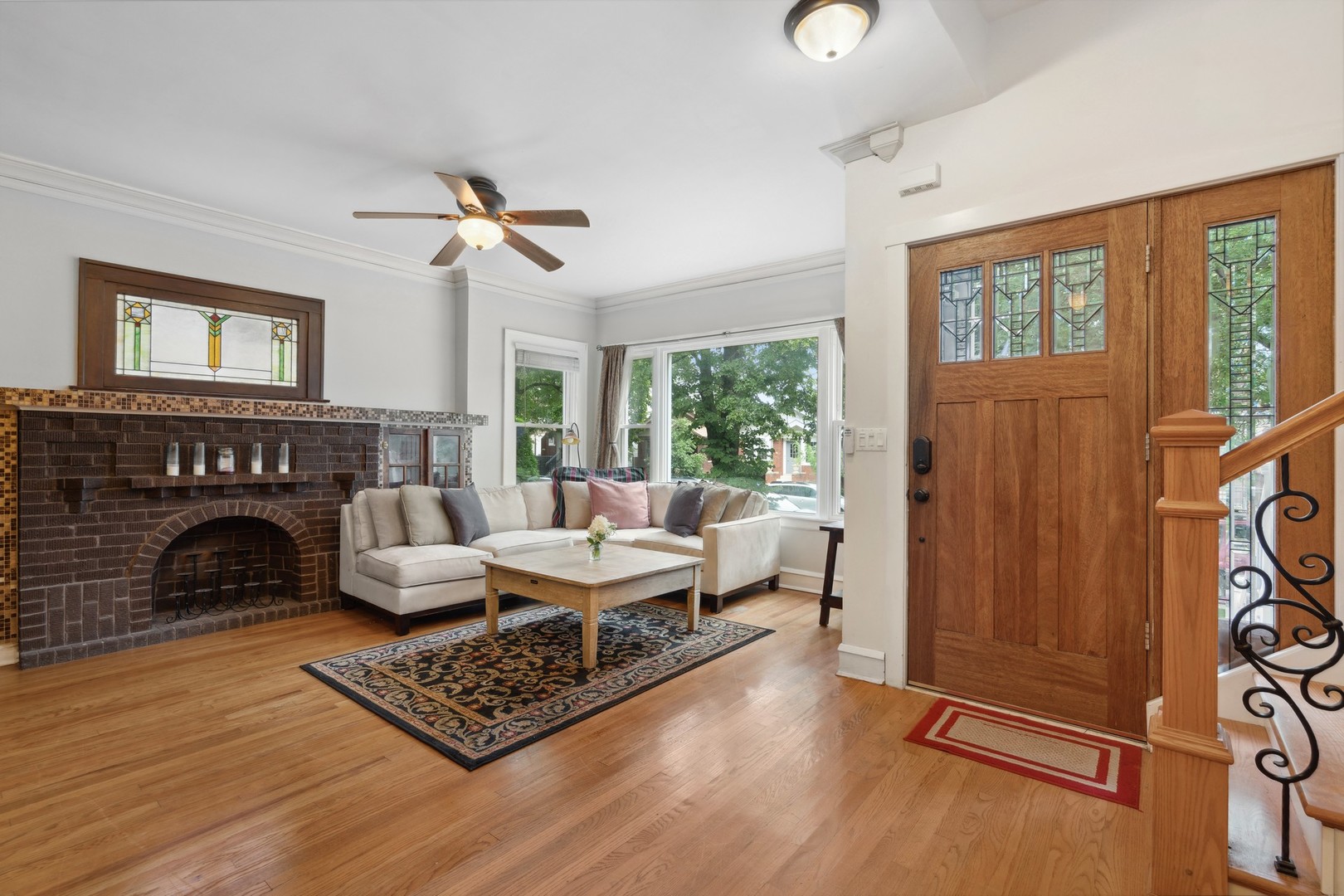 3840 N FRANCISCO Avenue