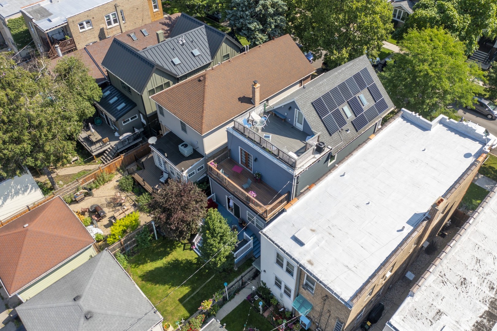 3840 N FRANCISCO Avenue