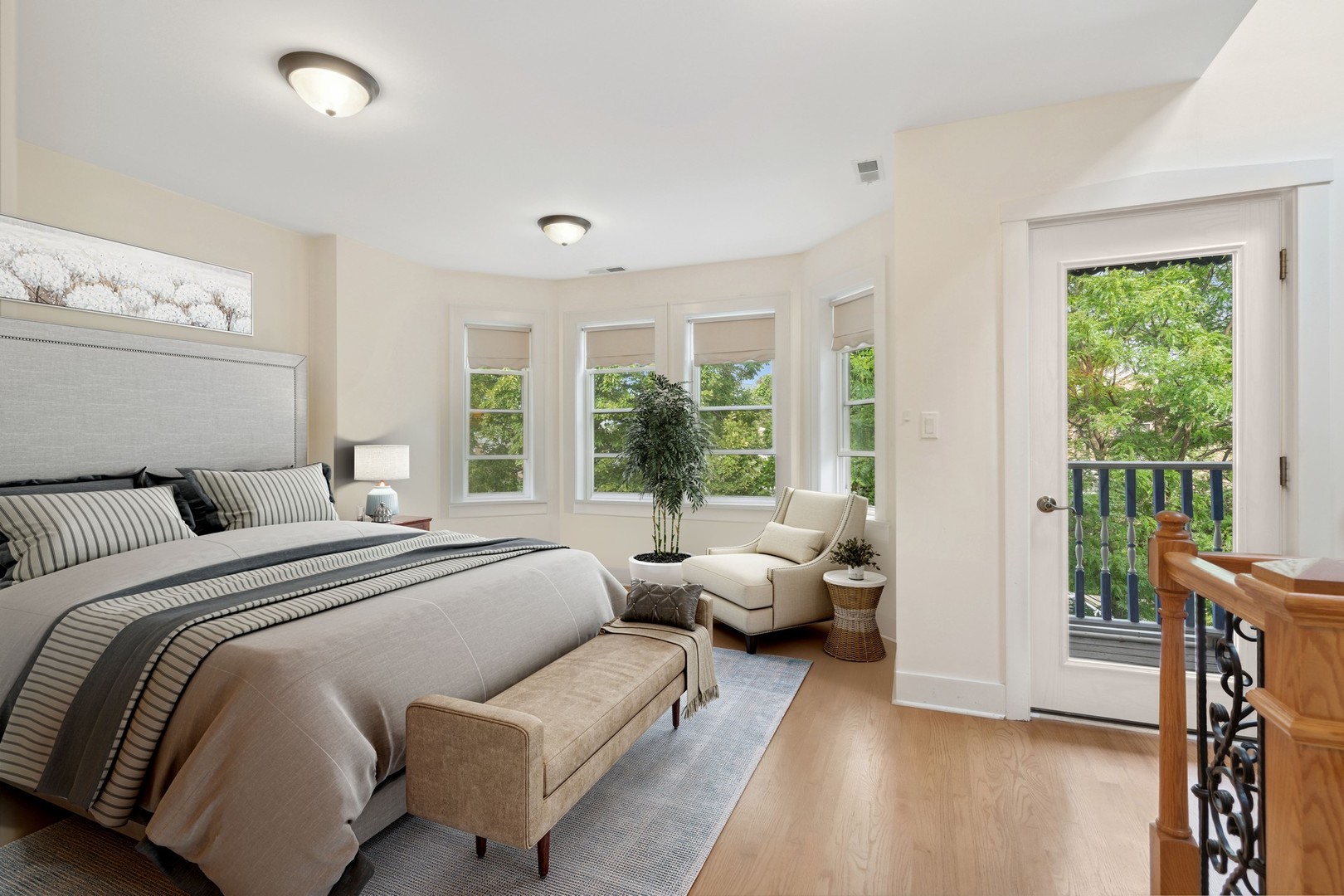 3840 N FRANCISCO Avenue