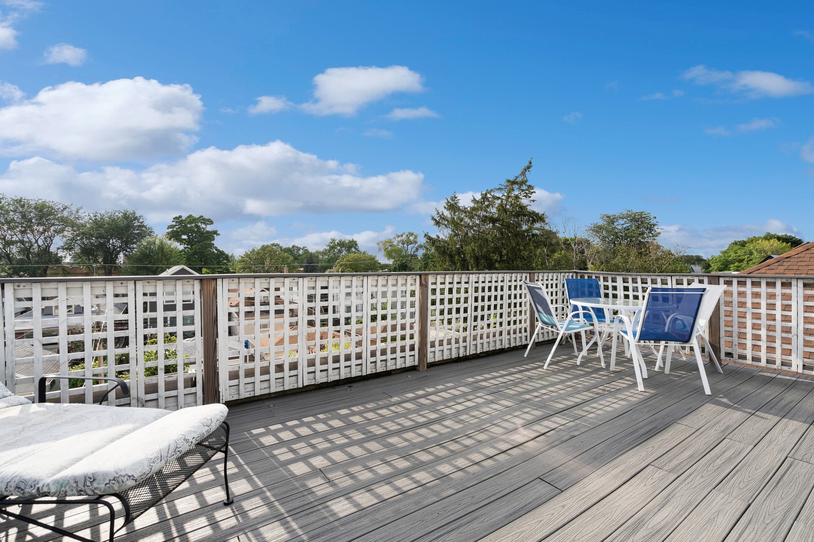 3840 N FRANCISCO Avenue