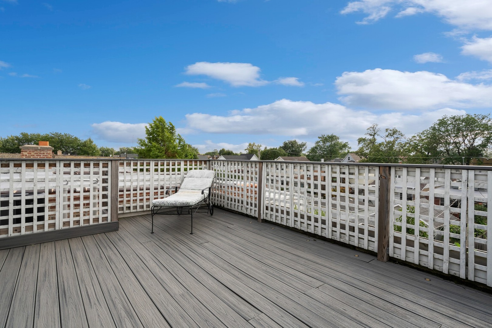 3840 N FRANCISCO Avenue