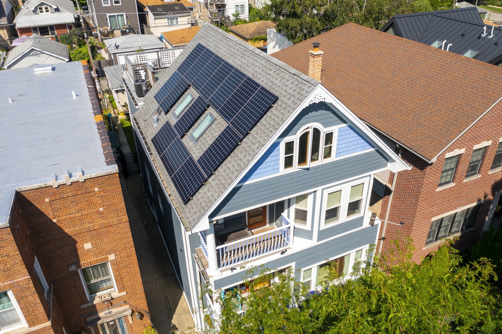 3840 N FRANCISCO Avenue