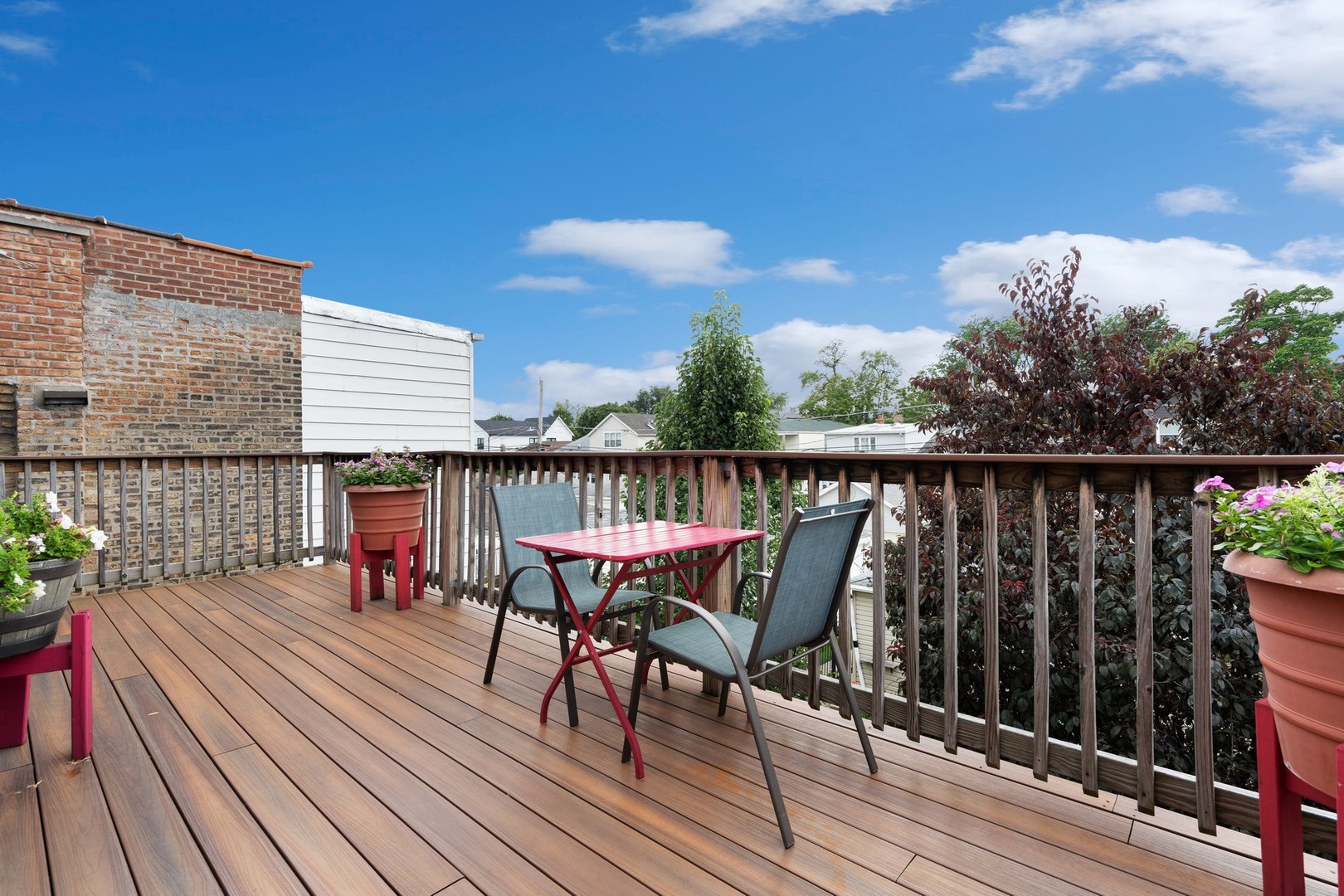 3840 N FRANCISCO Avenue