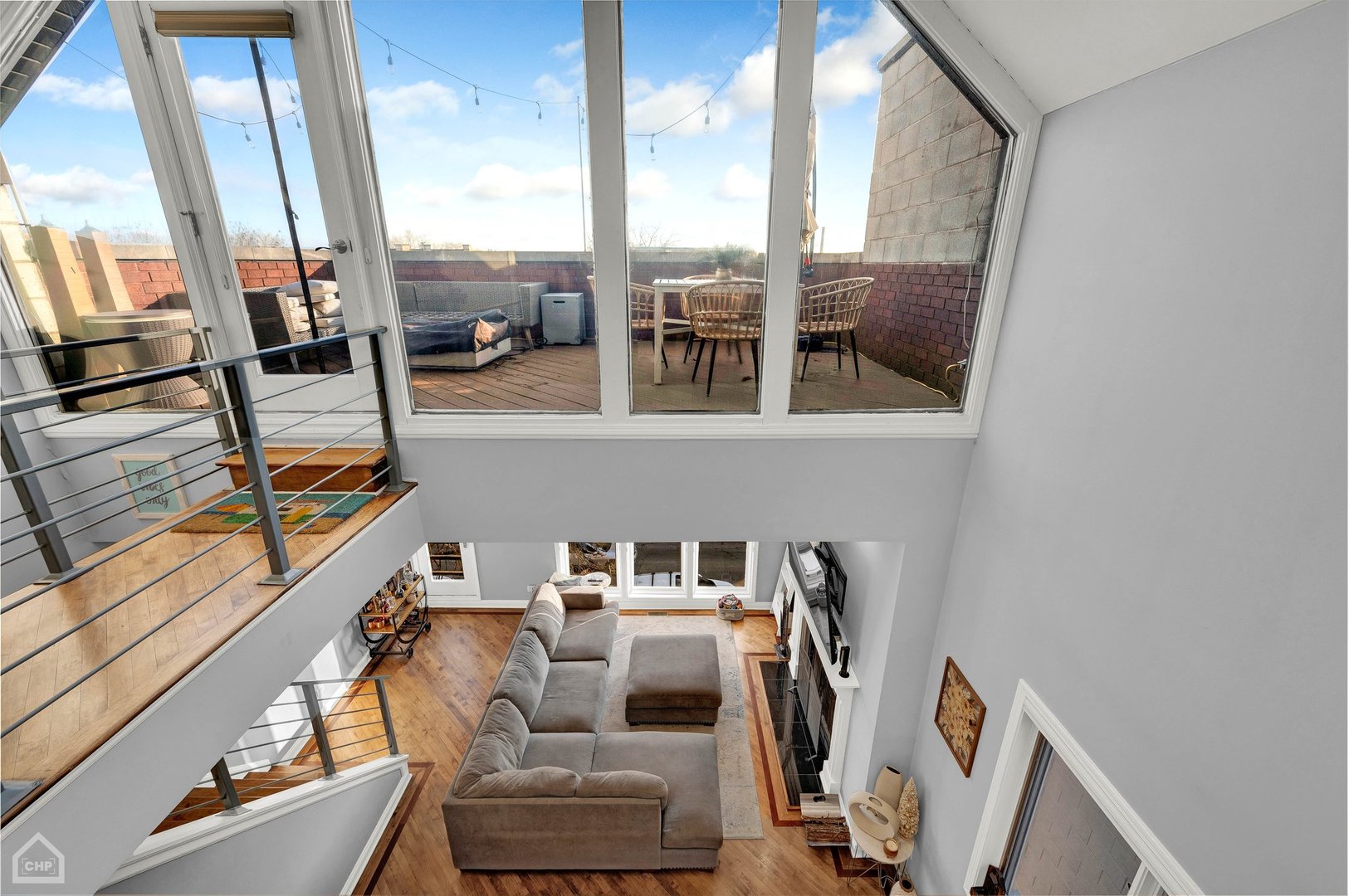 2552 W Walton Street Unit: 3