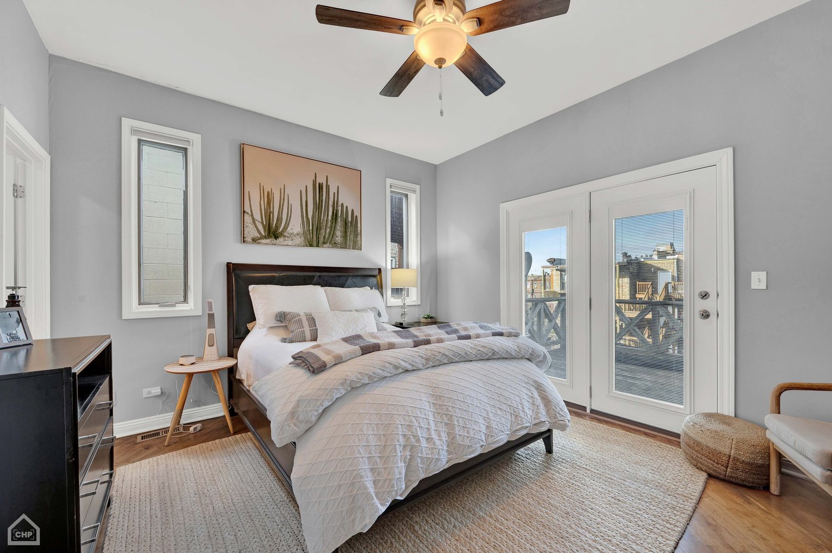 2552 W Walton Street Unit: 3