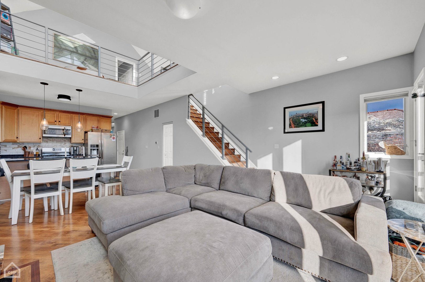 2552 W Walton Street Unit: 3