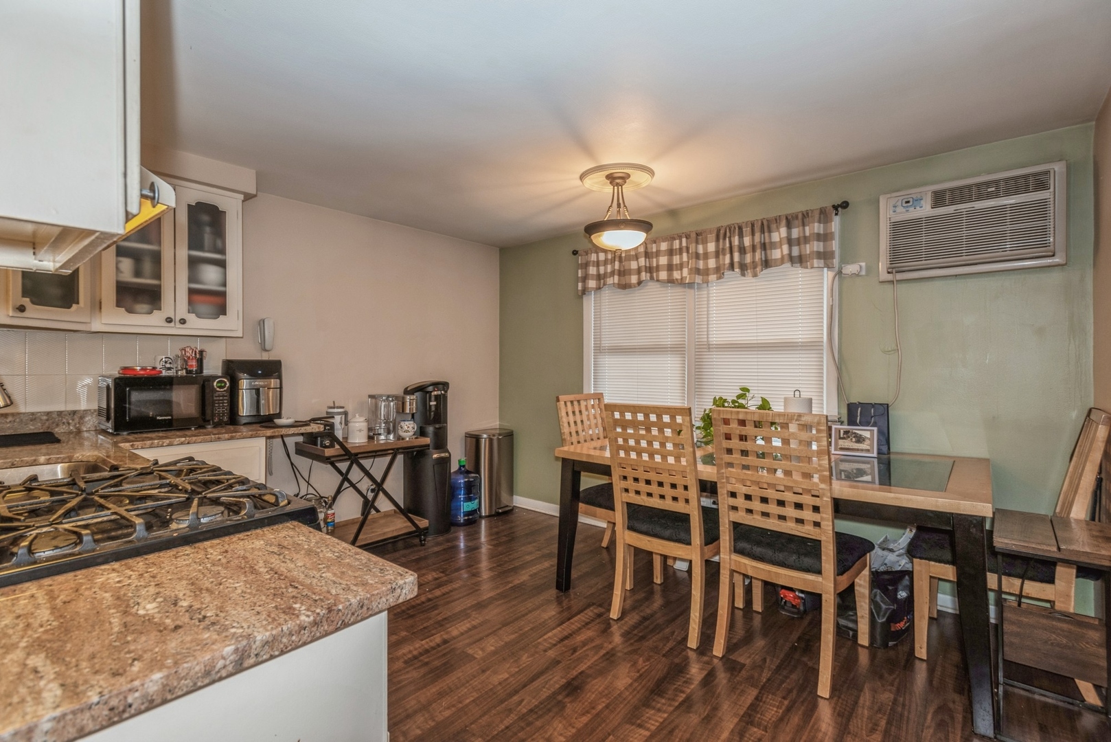 2450 N 77th Court Unit: 1W