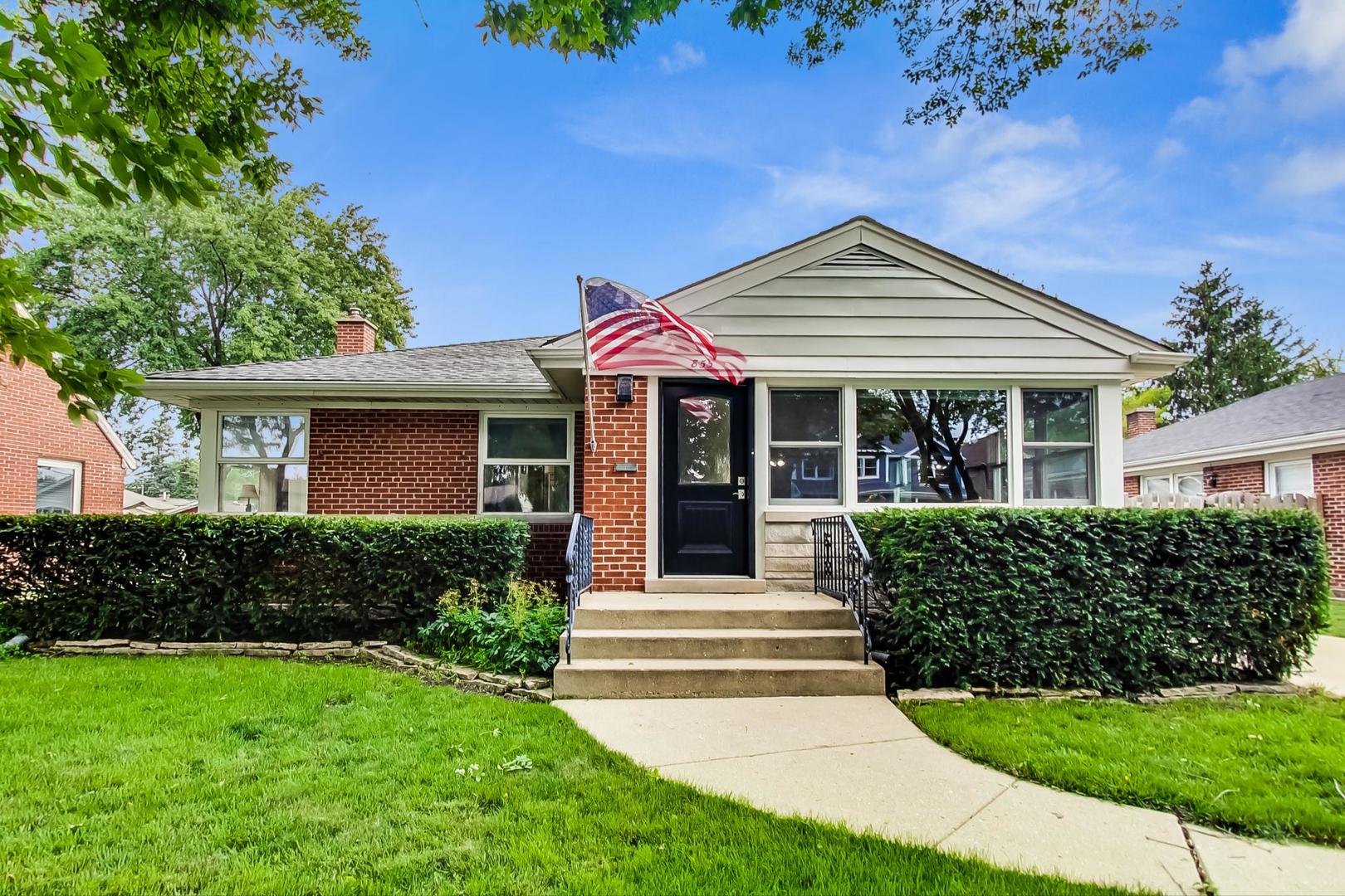 855 S Hillside Avenue