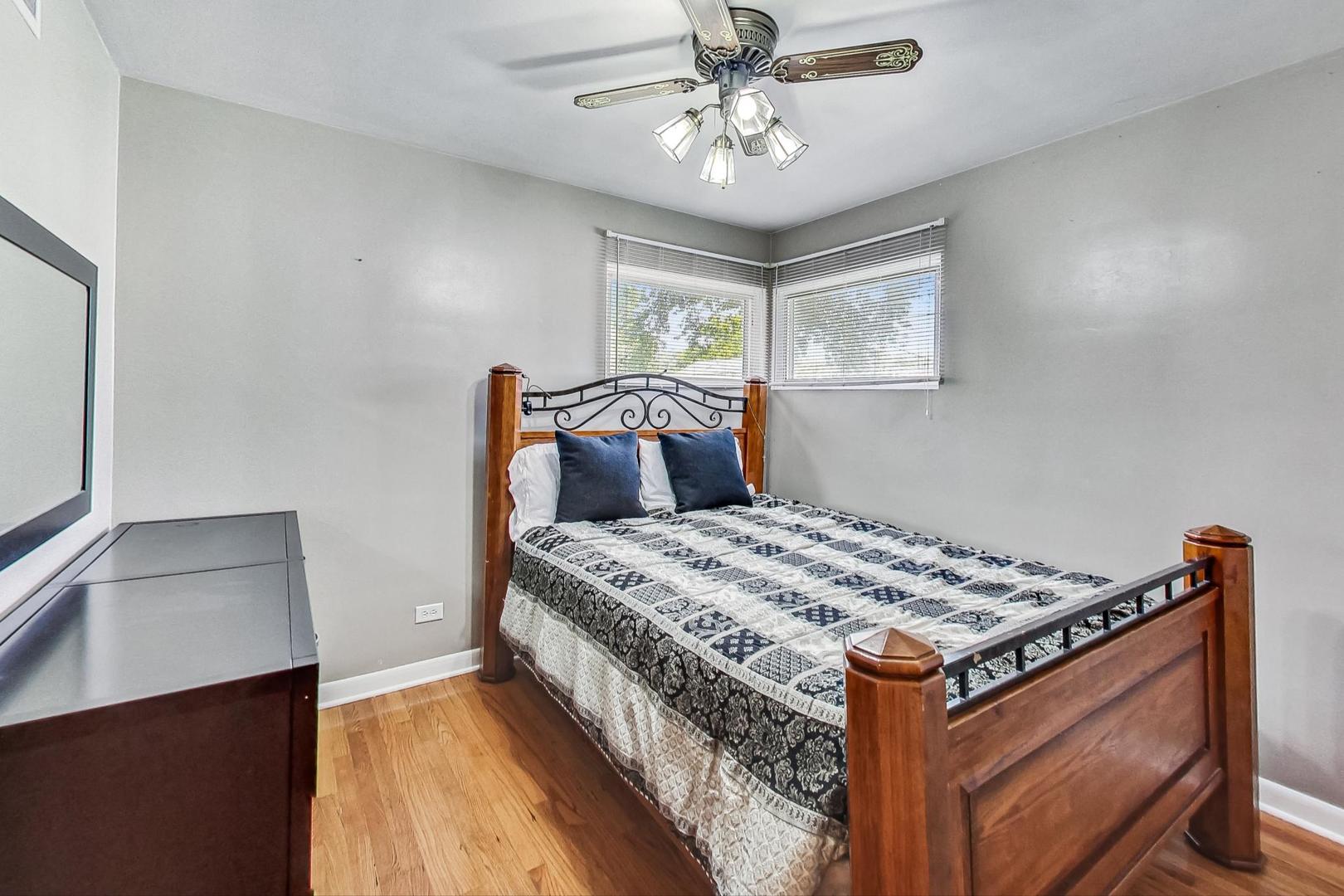 855 S Hillside Avenue