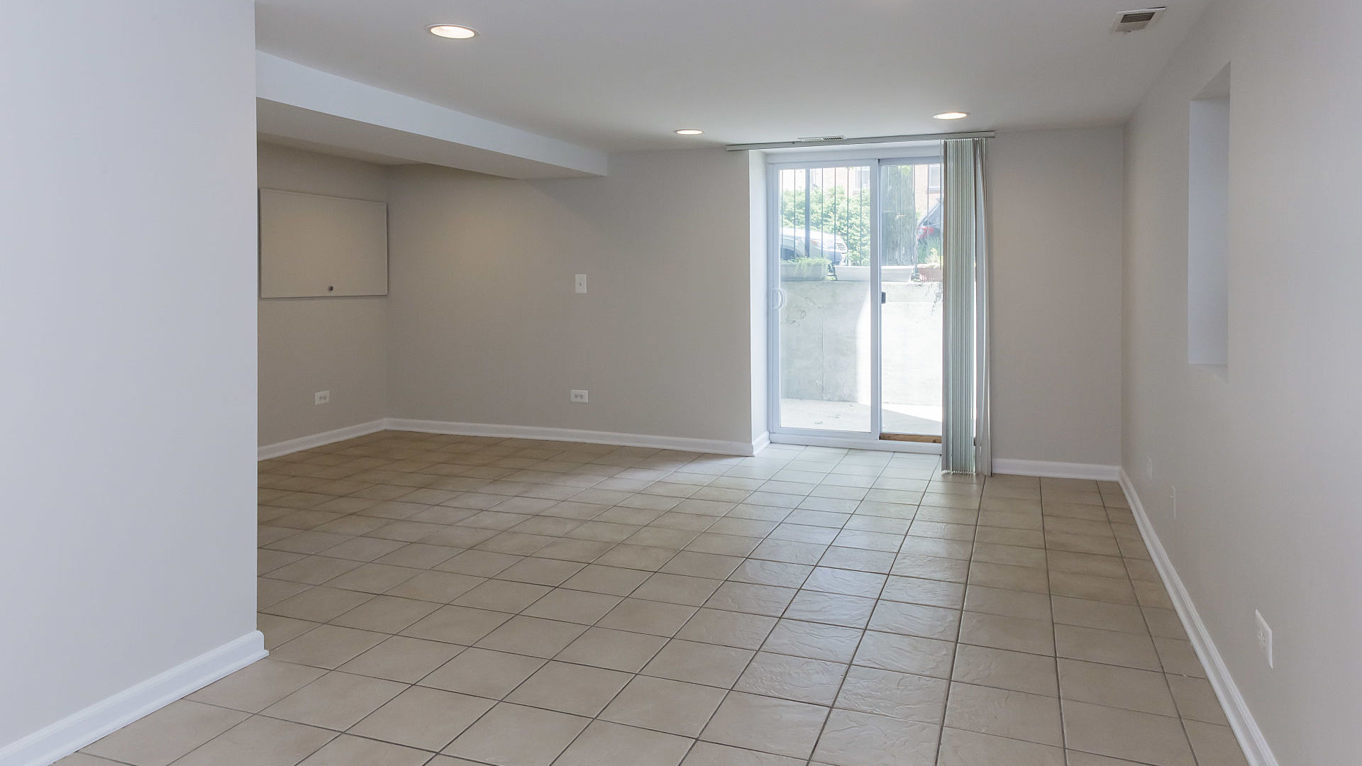 1850 N Washtenaw Avenue Unit: 1