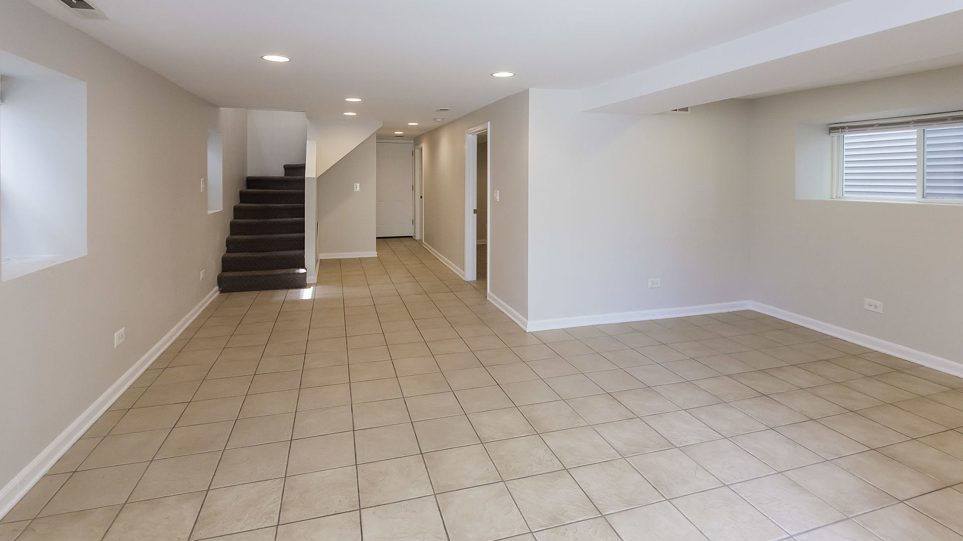 1850 N Washtenaw Avenue Unit: 1