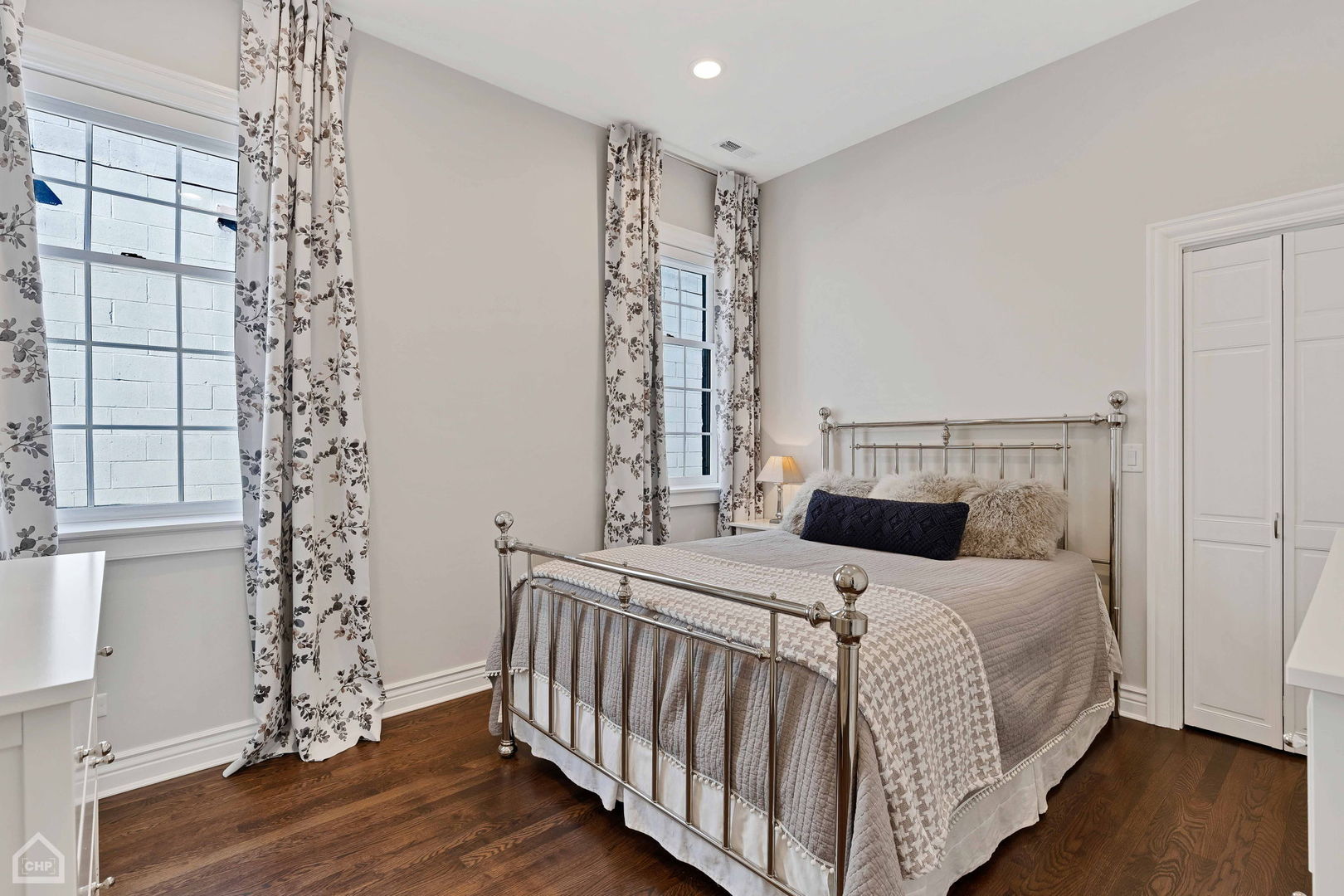 1901 W ARMITAGE Avenue Unit: 3
