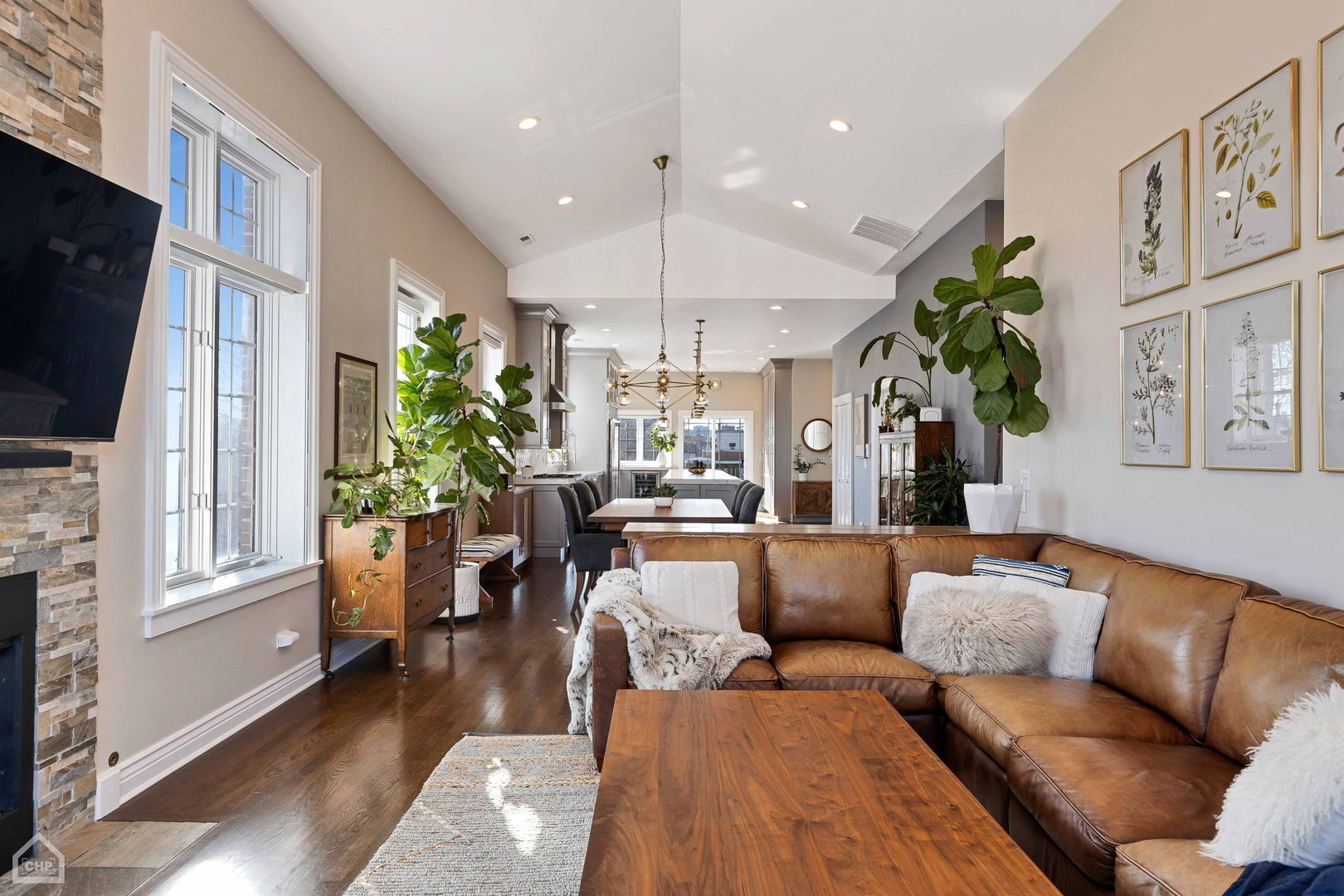 1901 W ARMITAGE Avenue Unit: 3