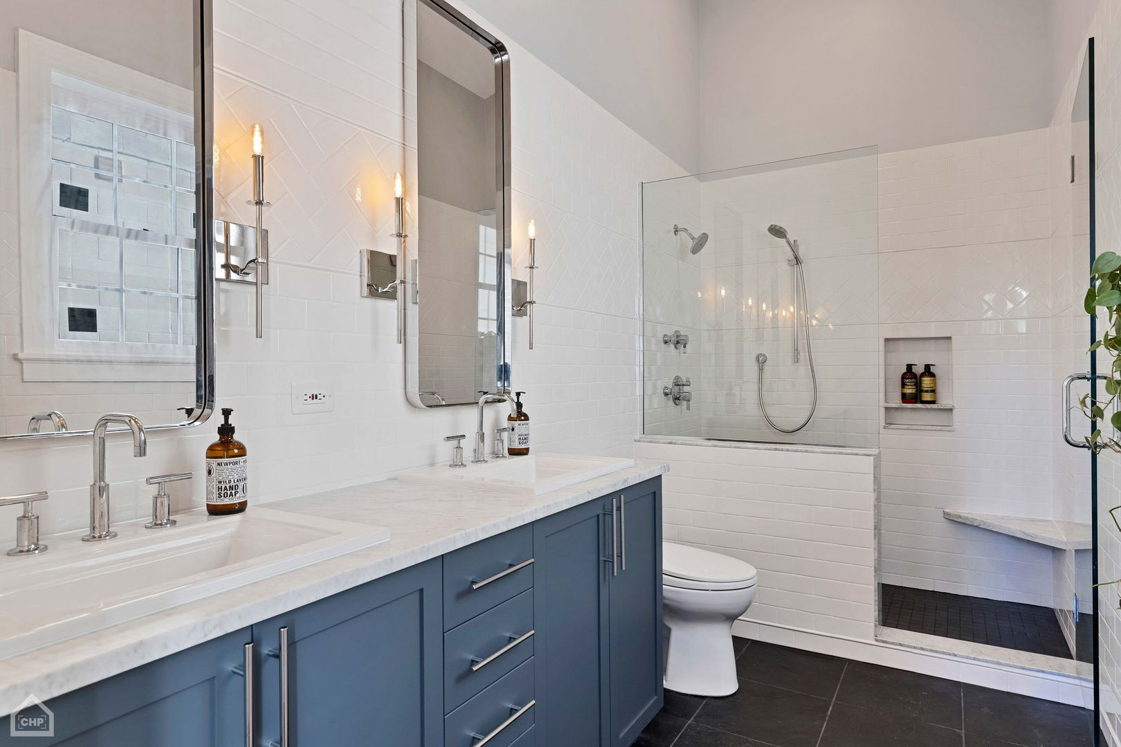 1901 W ARMITAGE Avenue Unit: 3