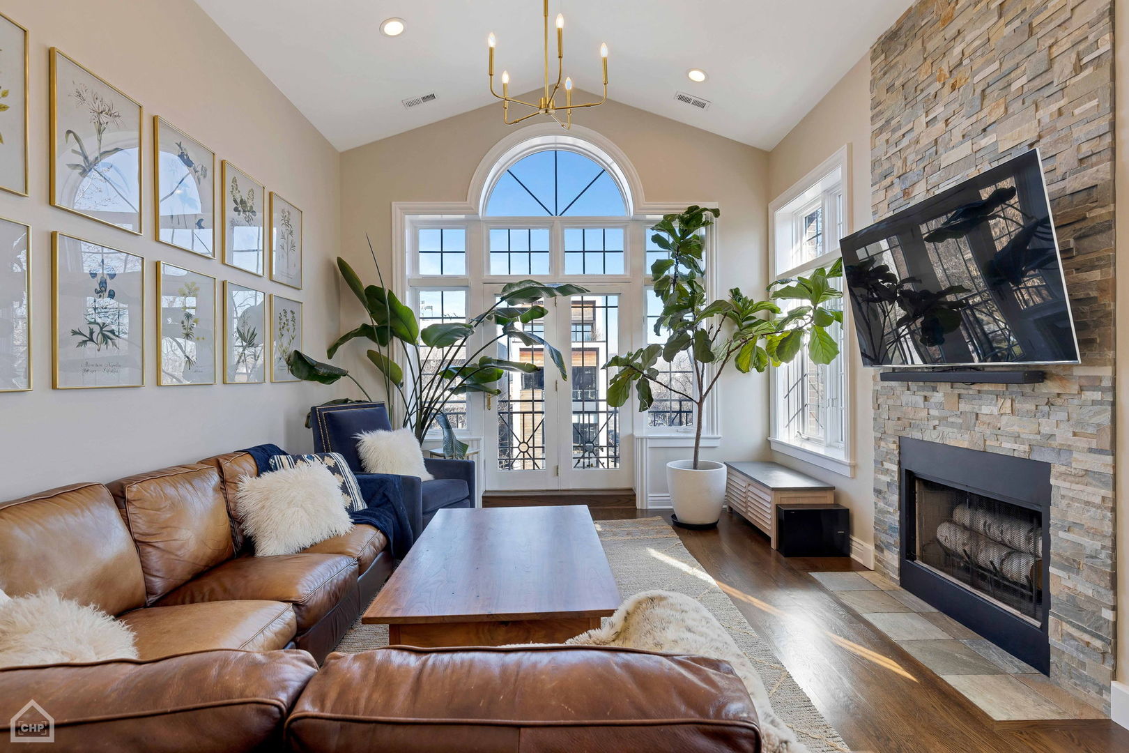 1901 W ARMITAGE Avenue Unit: 3