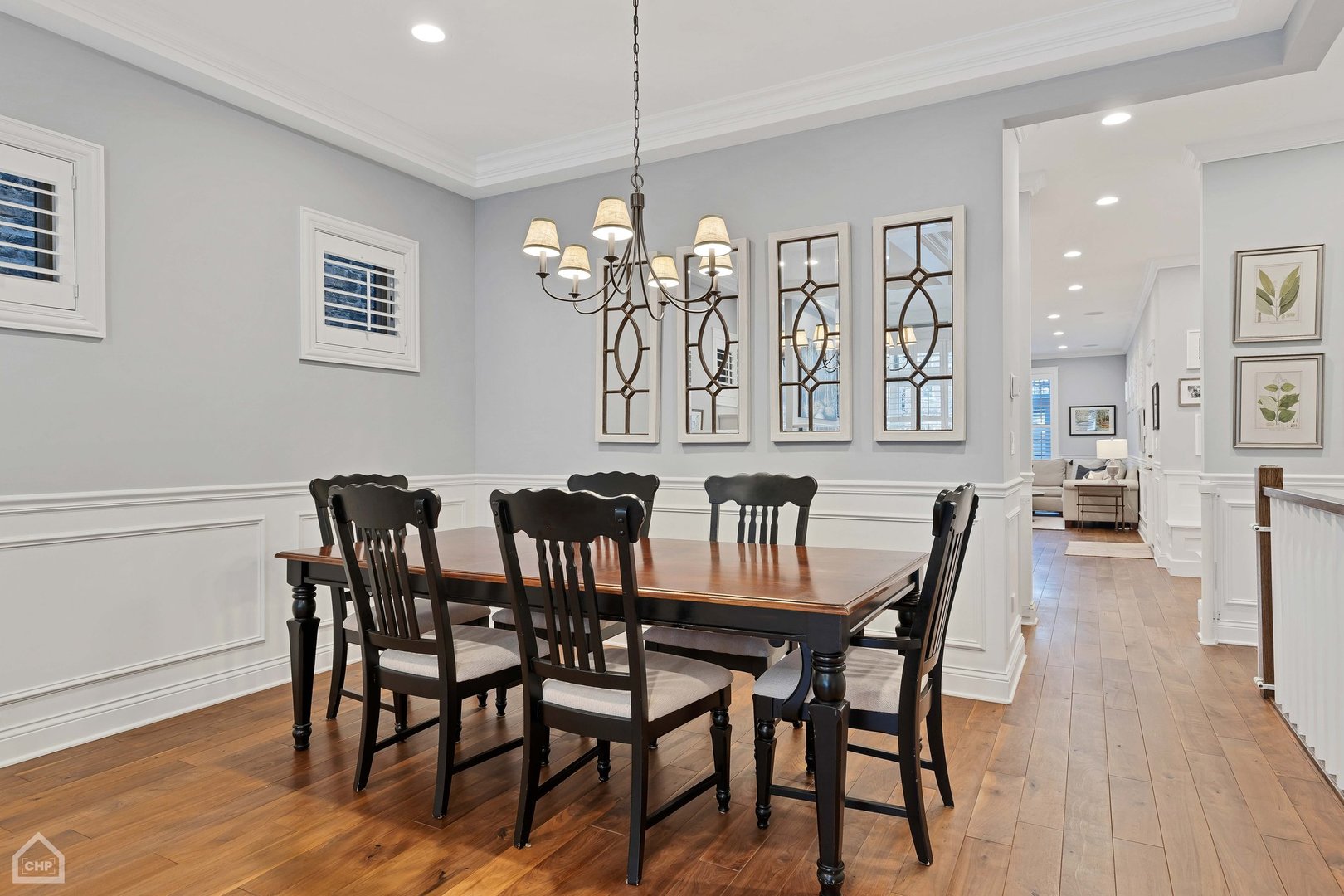 2242 N SEMINARY Avenue Unit: 1