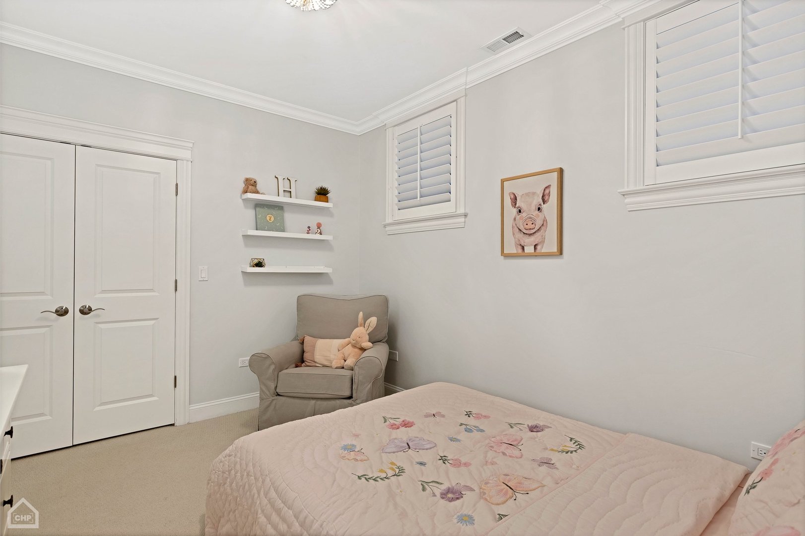 2242 N SEMINARY Avenue Unit: 1