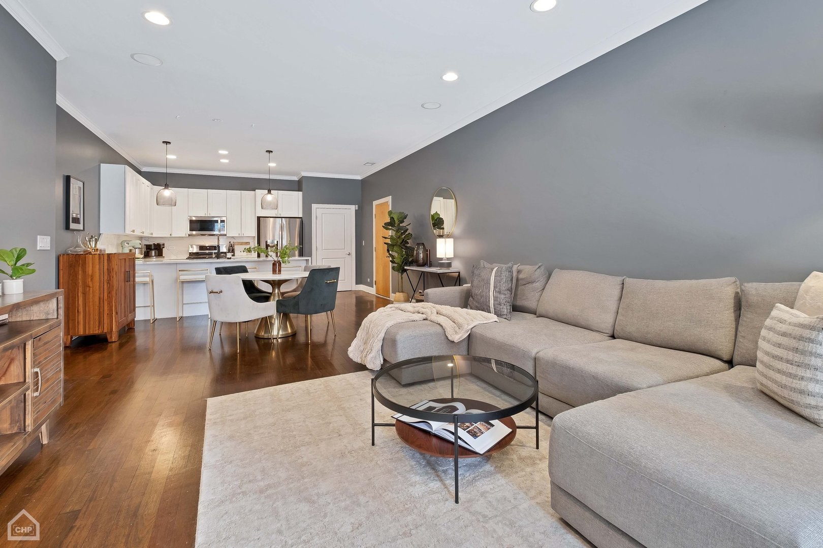 955 W Monroe Street Unit: 2D