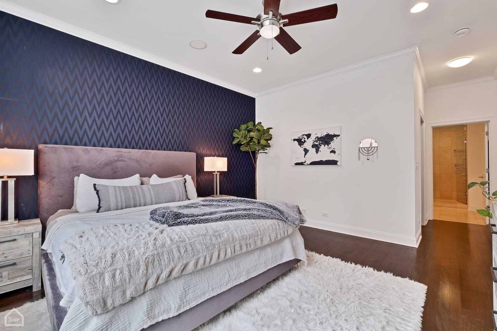 955 W Monroe Street Unit: 2D