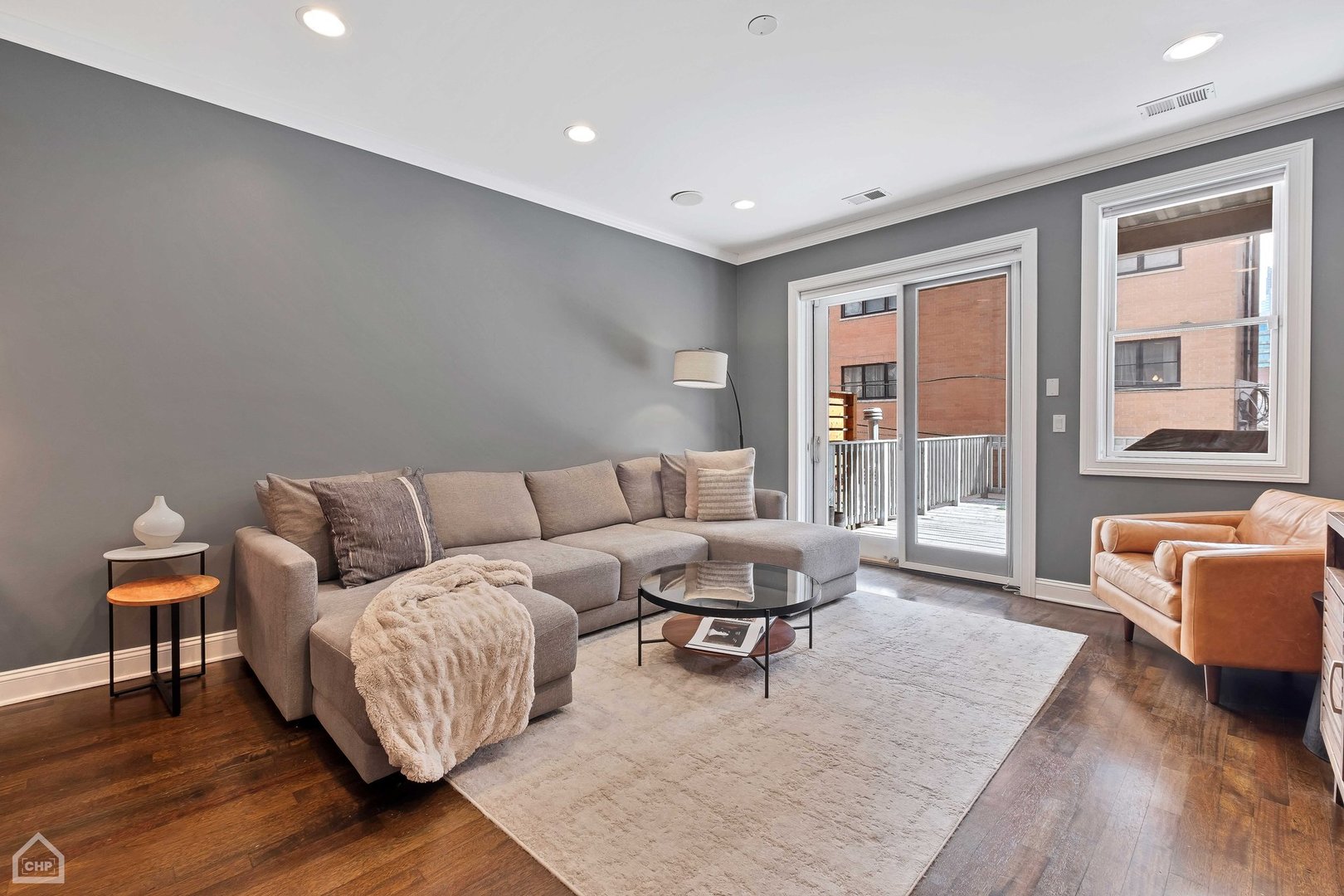 955 W Monroe Street Unit: 2D