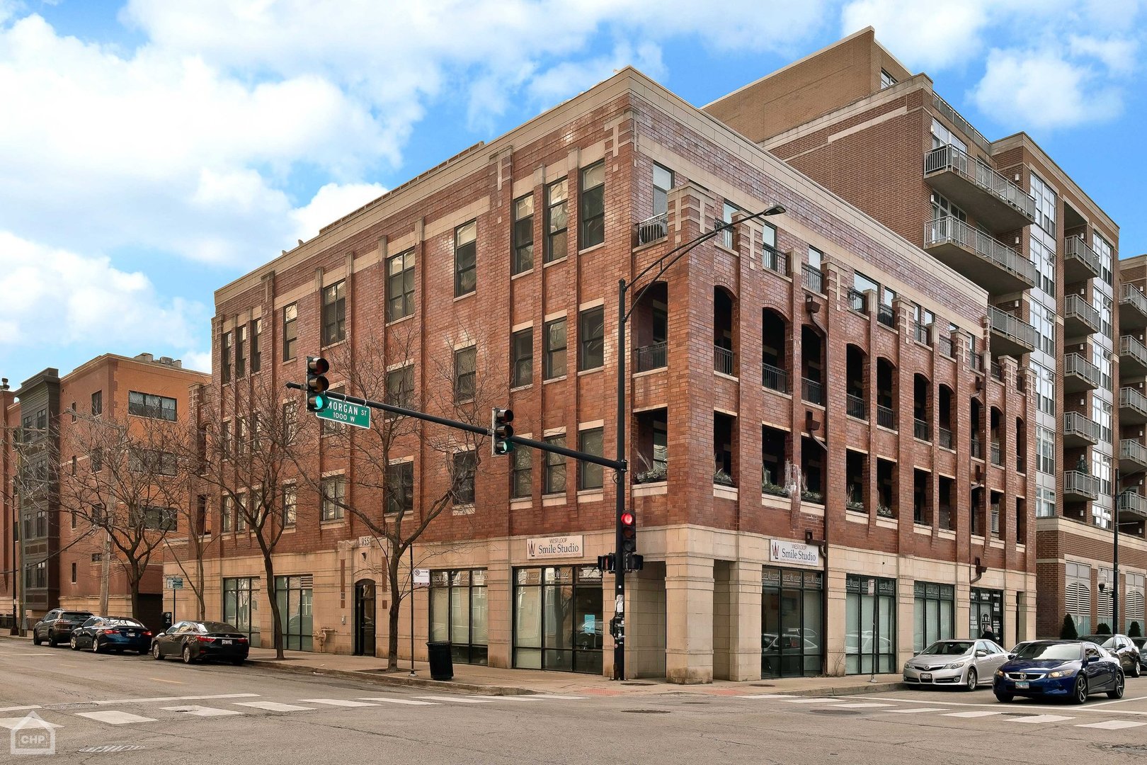 955 W Monroe Street Unit: 2D