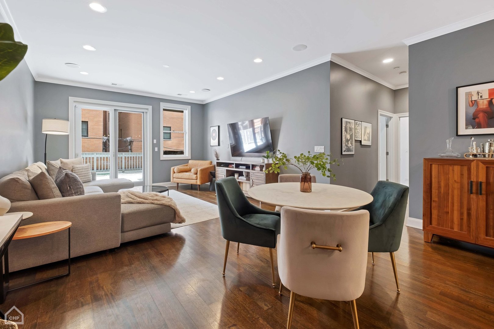 955 W Monroe Street Unit: 2D