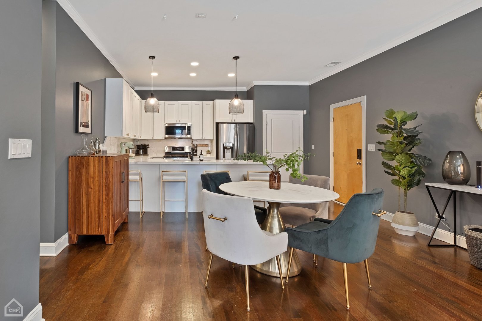 955 W Monroe Street Unit: 2D