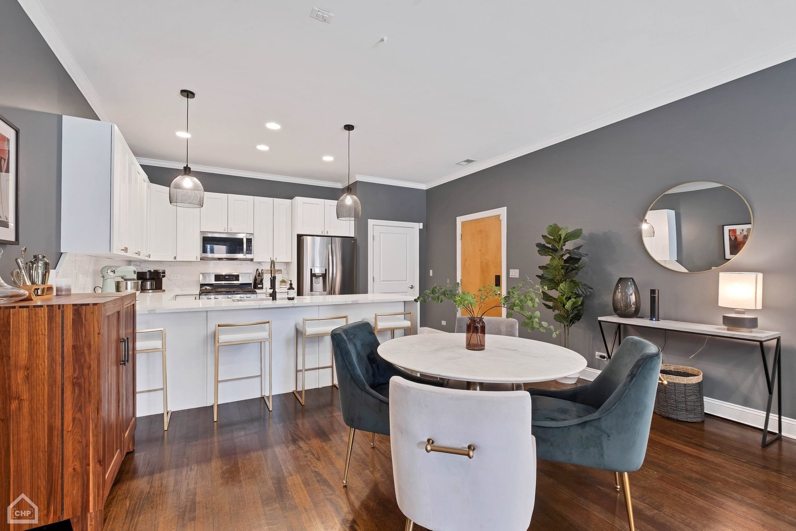 955 W Monroe Street Unit: 2D