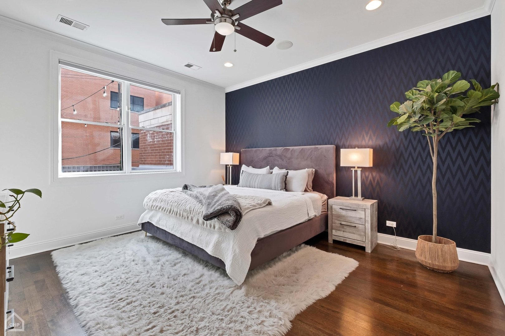 955 W Monroe Street Unit: 2D