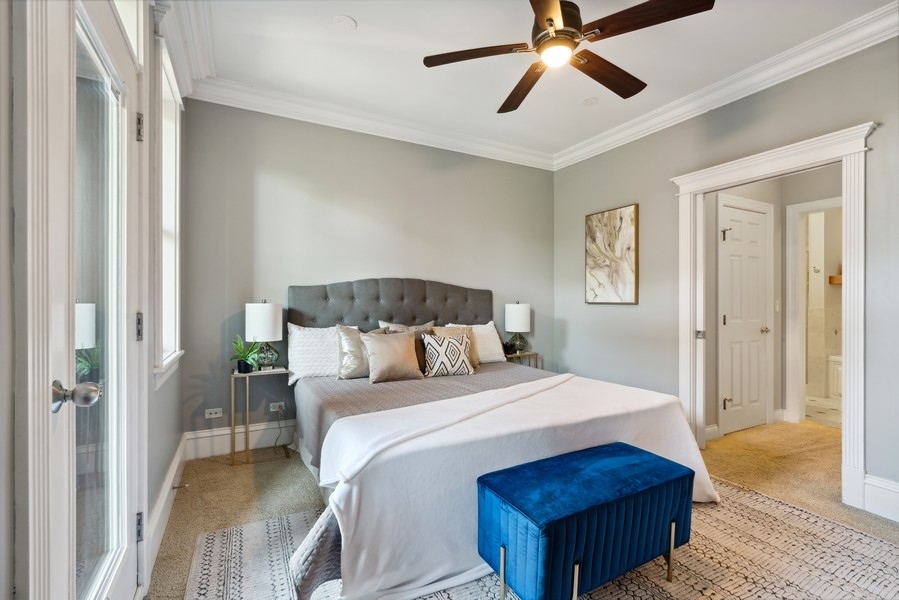 2222 W BELMONT Avenue Unit: 302