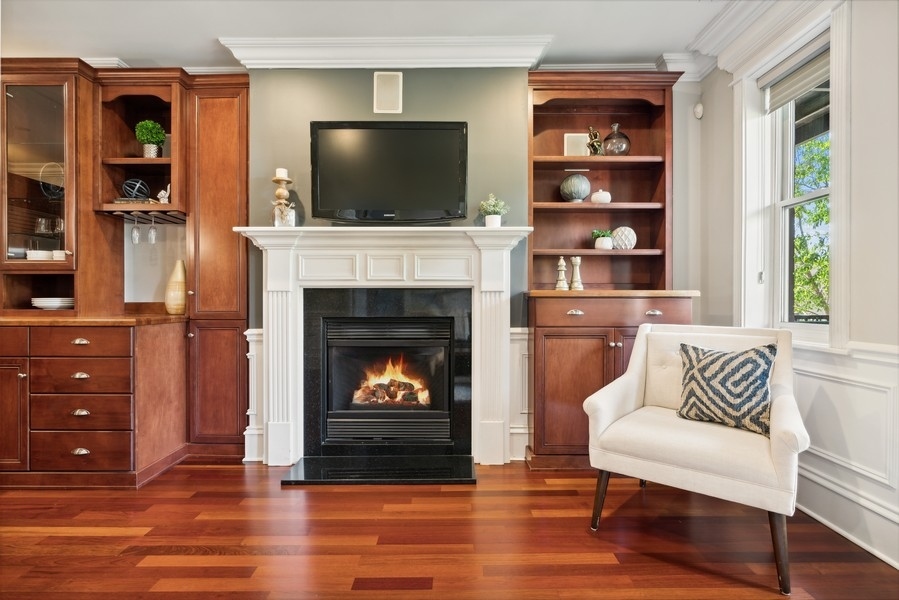 2222 W BELMONT Avenue Unit: 302