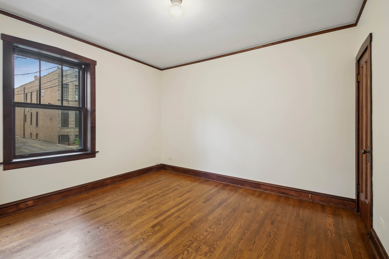 2006 W Walton Street Unit: 1A