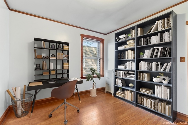 2006 W Walton Street Unit: 1A