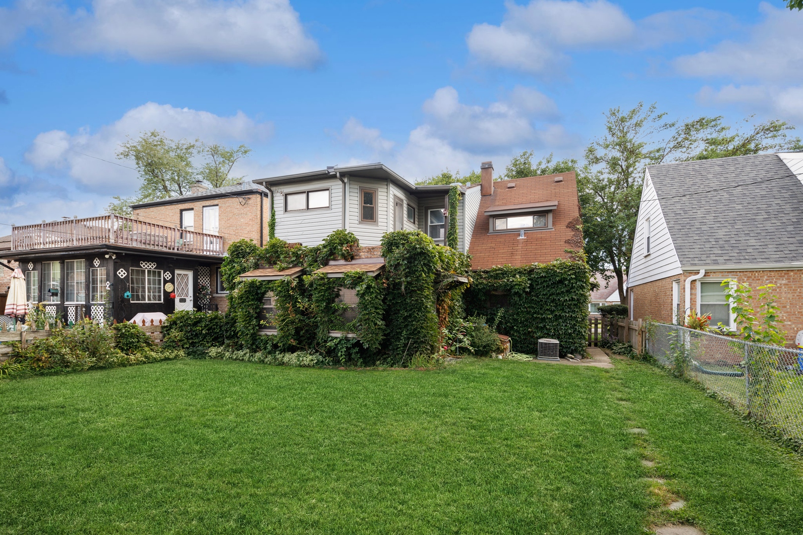 5024 N Normandy Avenue