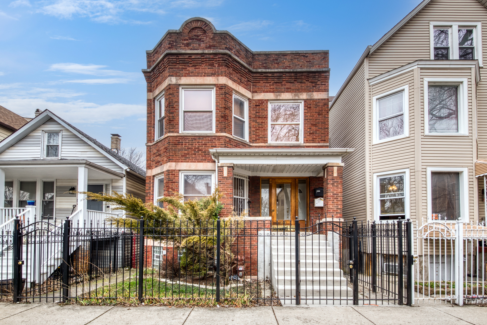 1648 N SAINT LOUIS Avenue Unit: 1