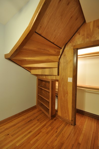 1648 N SAINT LOUIS Avenue Unit: 1