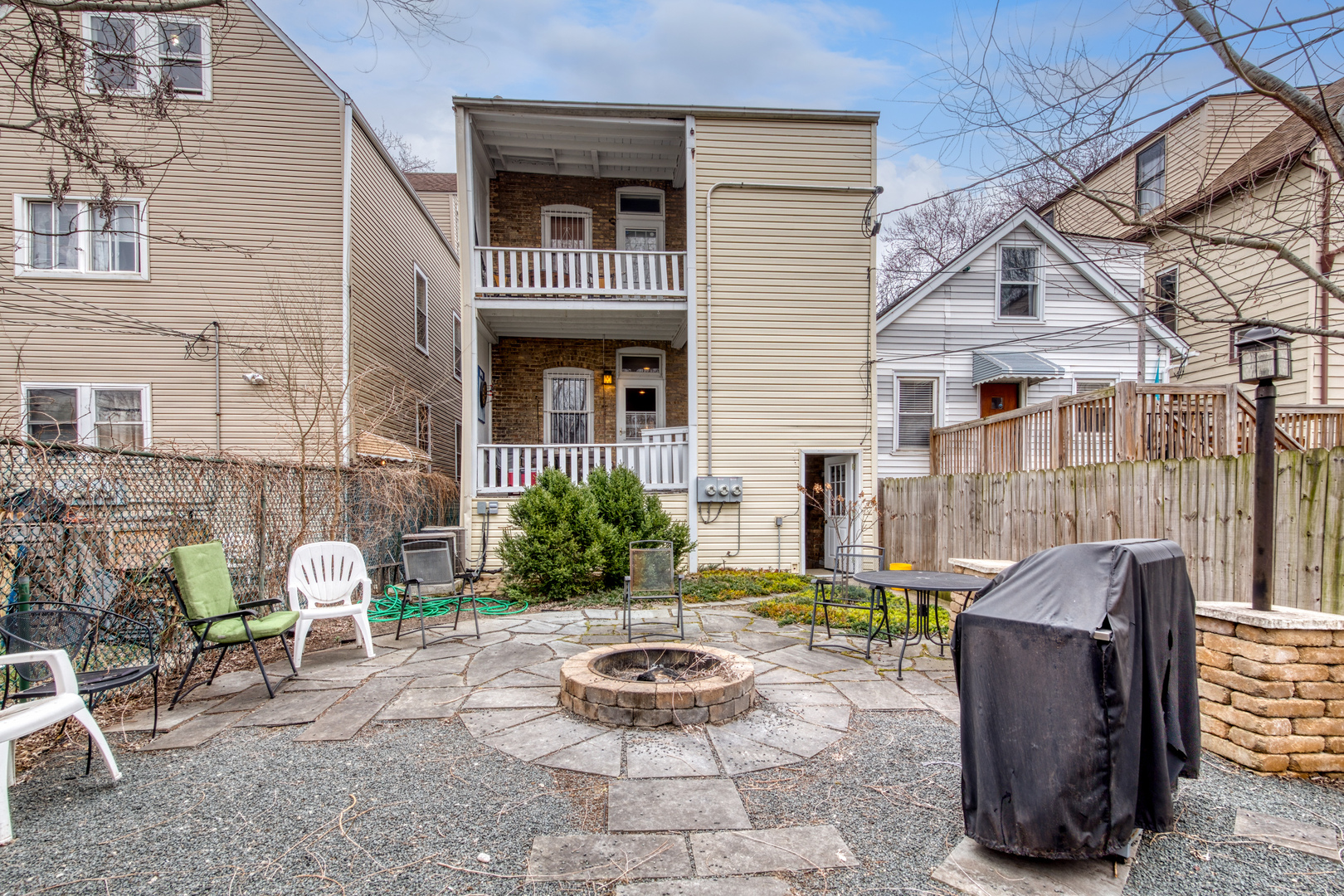 1648 N SAINT LOUIS Avenue Unit: 1